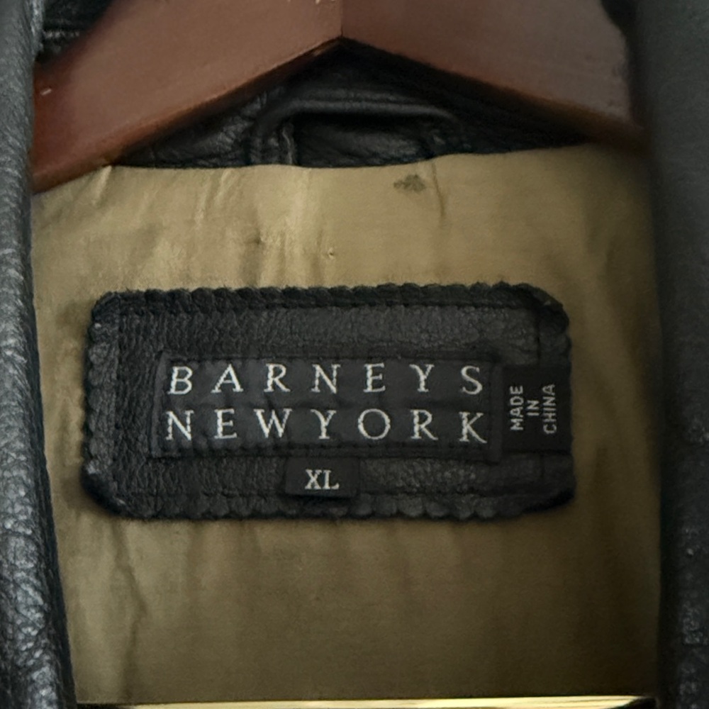 Barneys New York Black Leather Bomber Jacket Men’s xL